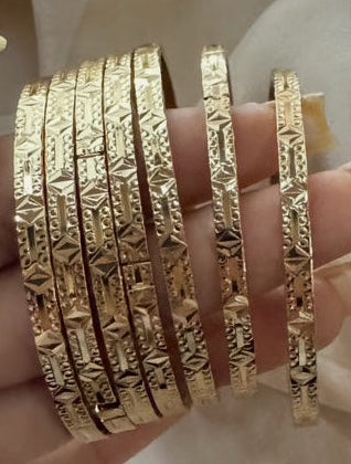 Sotiva Bangle Set